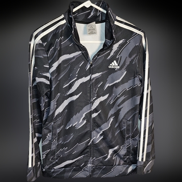 Adidas Black and Gray Boy's Hoodie Jacket Sweatshirt All over Print Size 14/16 - Picture 2 of 8